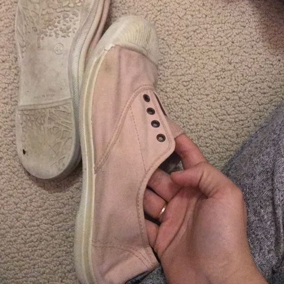 Pink Sneaker - Picture 4 of 4